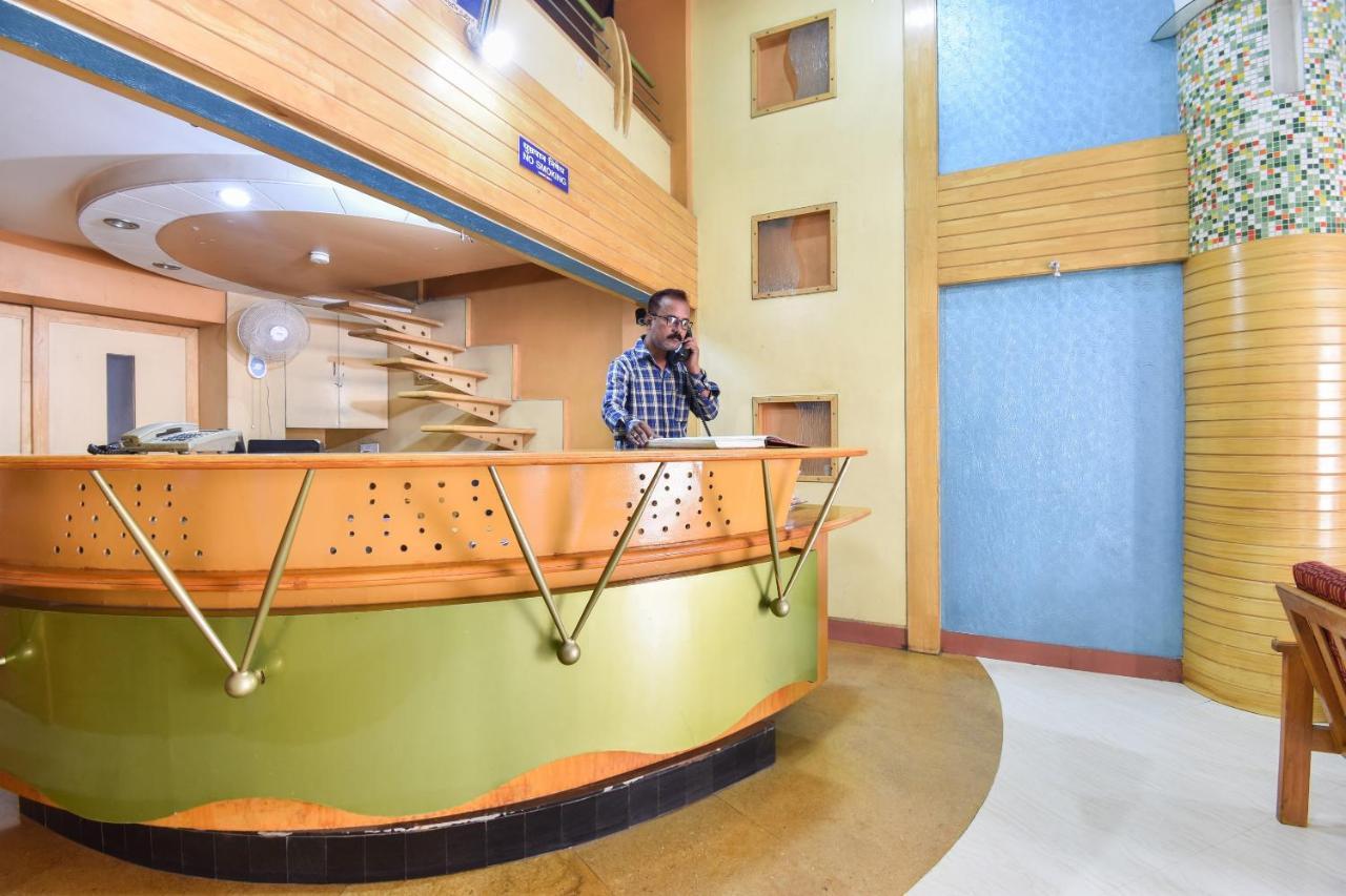 Oyo 63264 Hotel Shamiana Pandharpur Ngoại thất bức ảnh