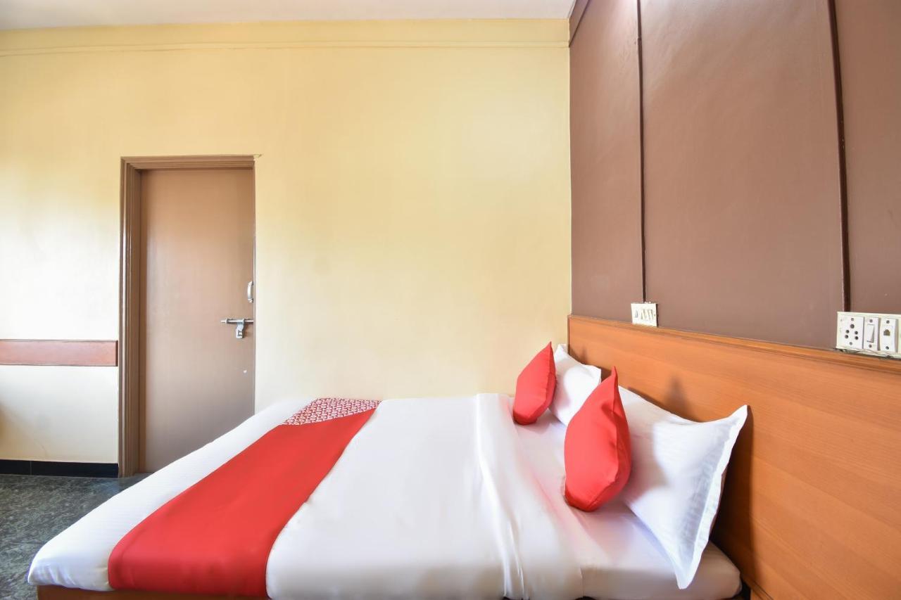 Oyo 63264 Hotel Shamiana Pandharpur Ngoại thất bức ảnh